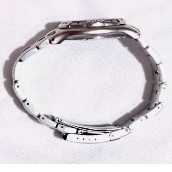 Men's GUESS Waterpro Silver Tone Classic Steel Bracelet Watch, Date, 39mm Quartz - Picture 4 of 10